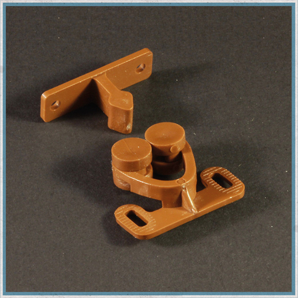 Plastic twin roller catch