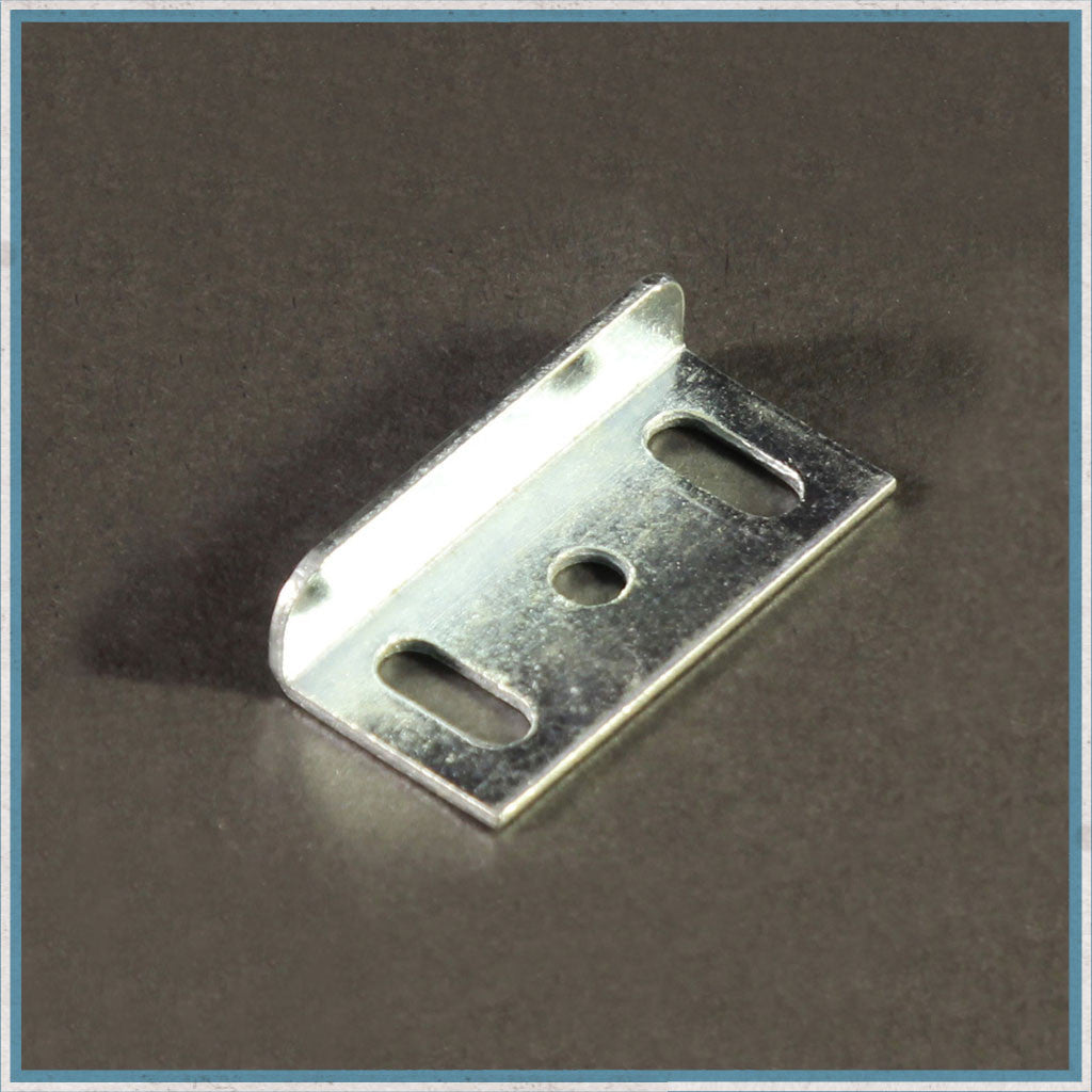 Mini Push button latch 19mm aperture keep plate